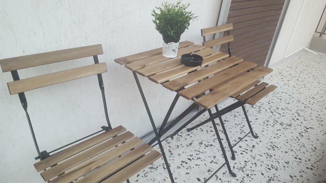 Apartment In The Heart Of The City 3 Larissa Esterno foto